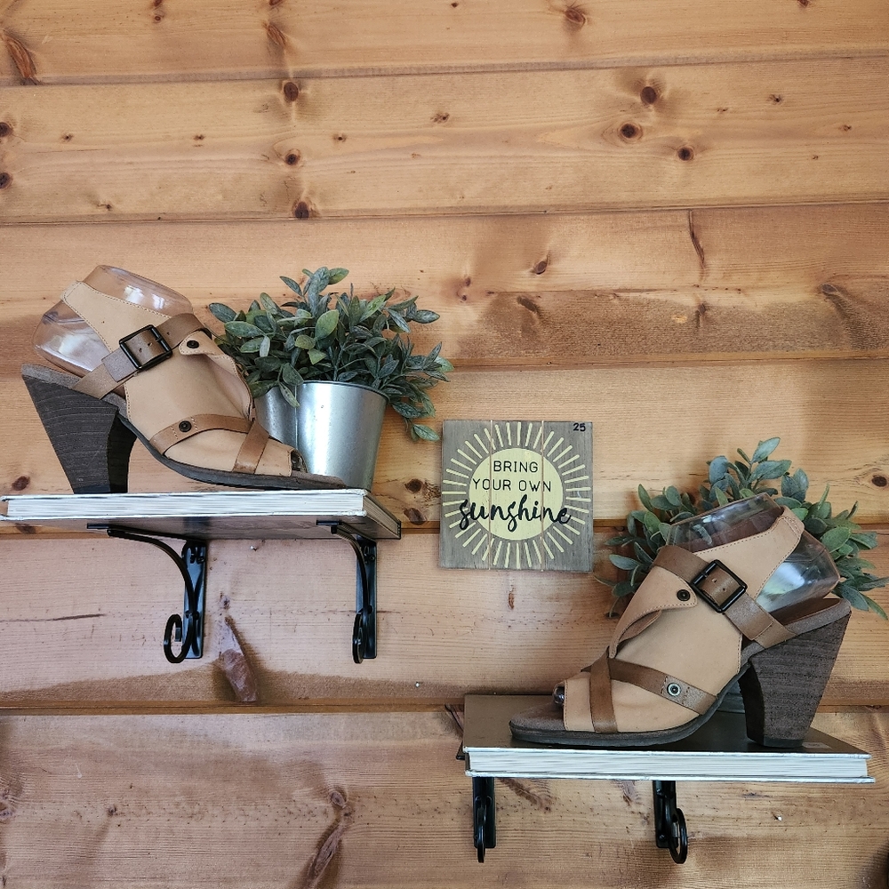 OTBT Delhi Wrap Buckle Strap Slingback Pump Taupe Leather Heels Open Toe Sz 7.5M